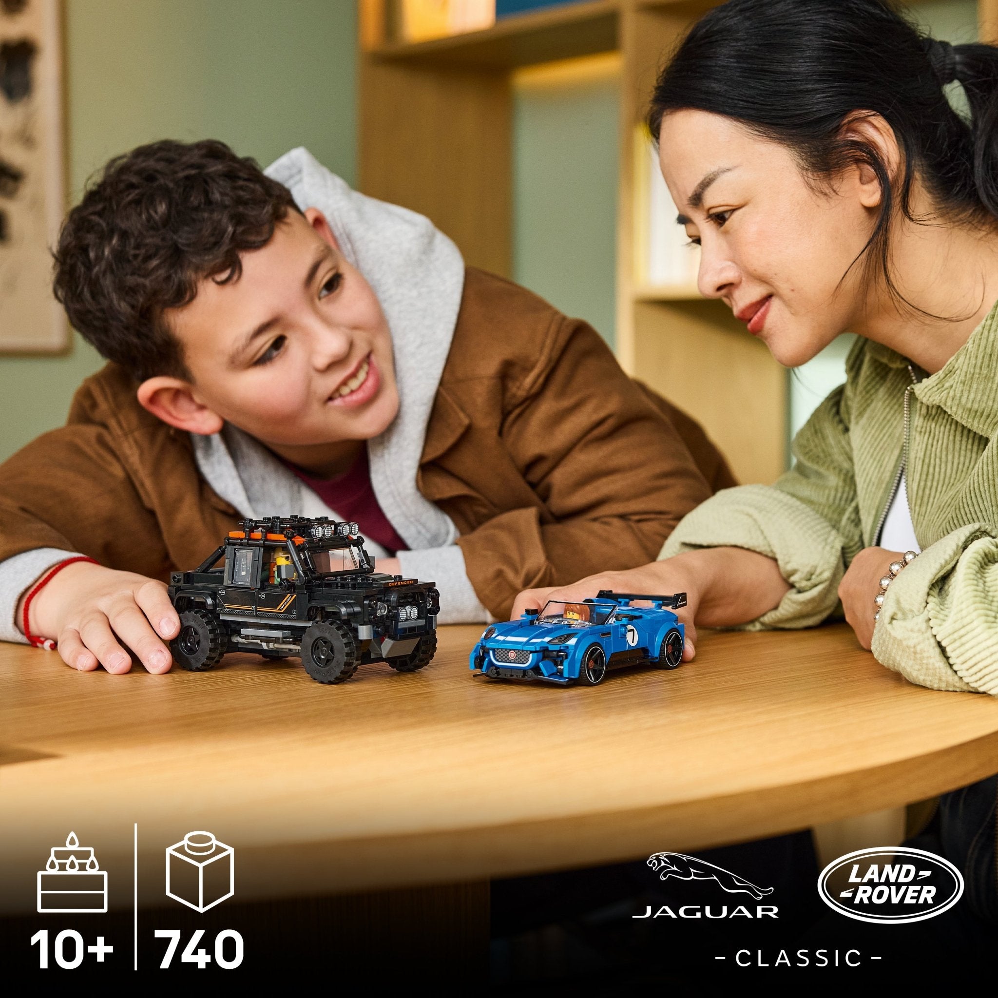 LEGO® Speed Champions Jaguar Project 7 & Land Rover Defender 77264 - Image 2