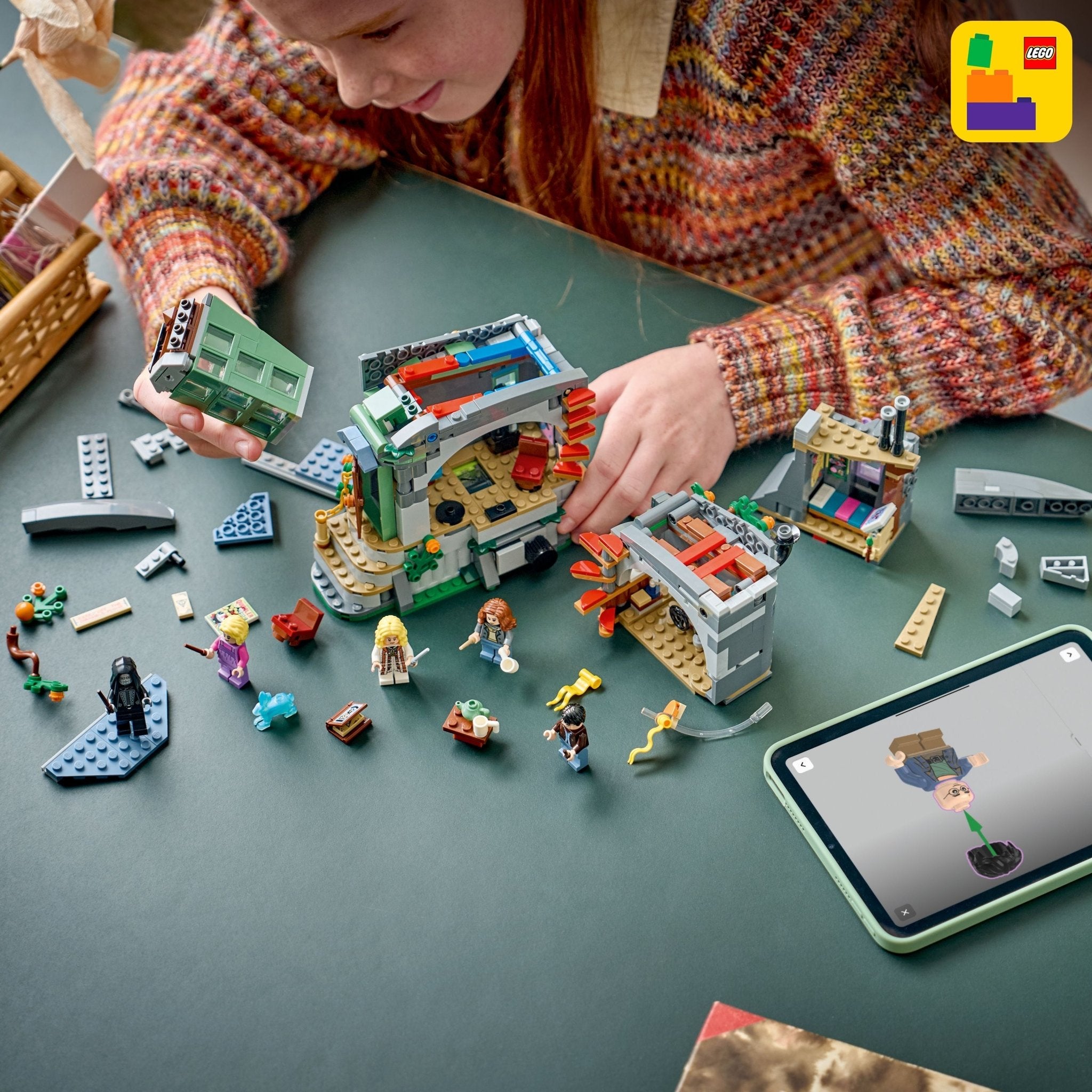 LEGO® Harry Potter LEGO® Luna Lovegood’s House 76467 - Image 5