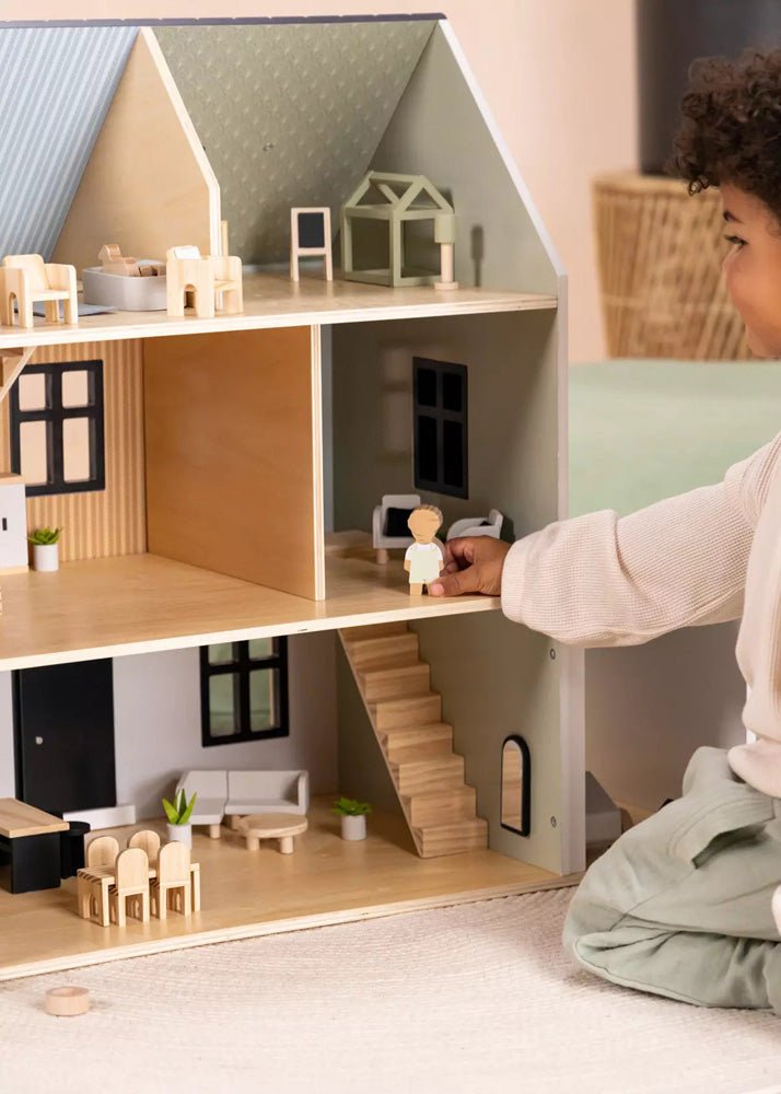 Coco Village Set of 5 Family Wooden Dollhouse characters - Image 9
